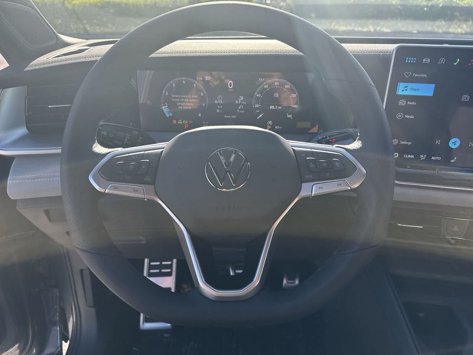 2026 Volkswagen Tiguan 2.0T SE R-Line Black