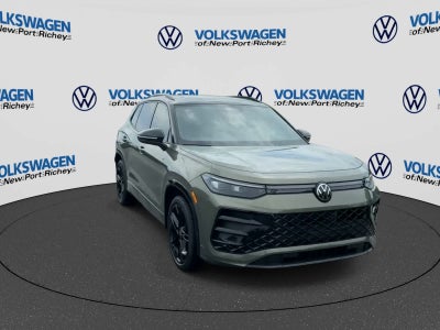 2026 Volkswagen Tiguan 2.0T SE R-Line Black
