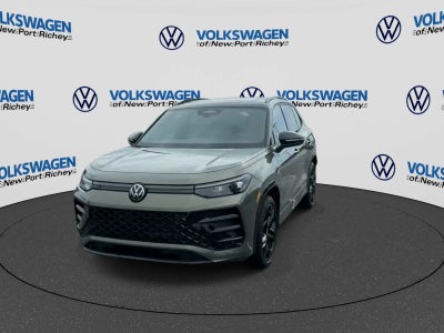 2026 Volkswagen Tiguan 2.0T SE R-Line Black