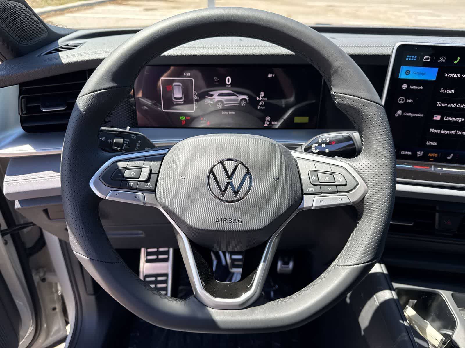 2026 Volkswagen Tiguan 2.0T SE R-Line Black