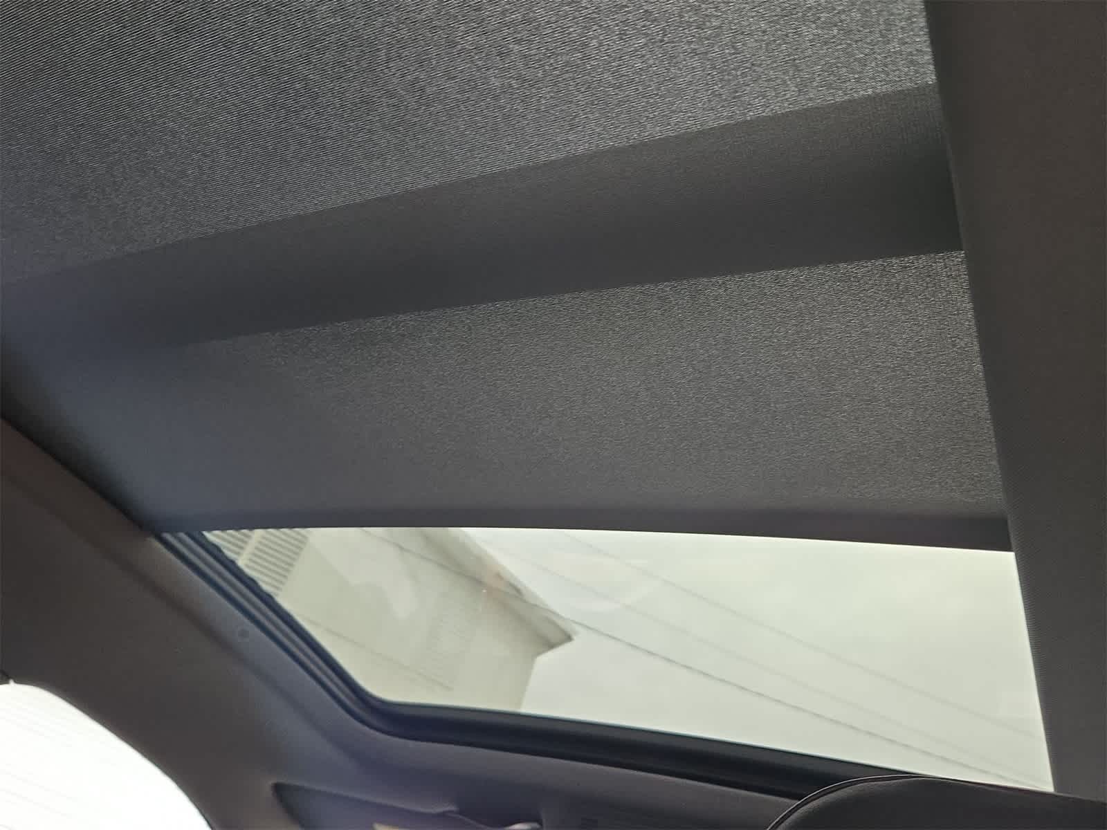 2025 Volkswagen Tiguan 2.0T SEL R-Line