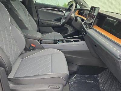 2025 Volkswagen Tiguan 2.0T SEL R-Line