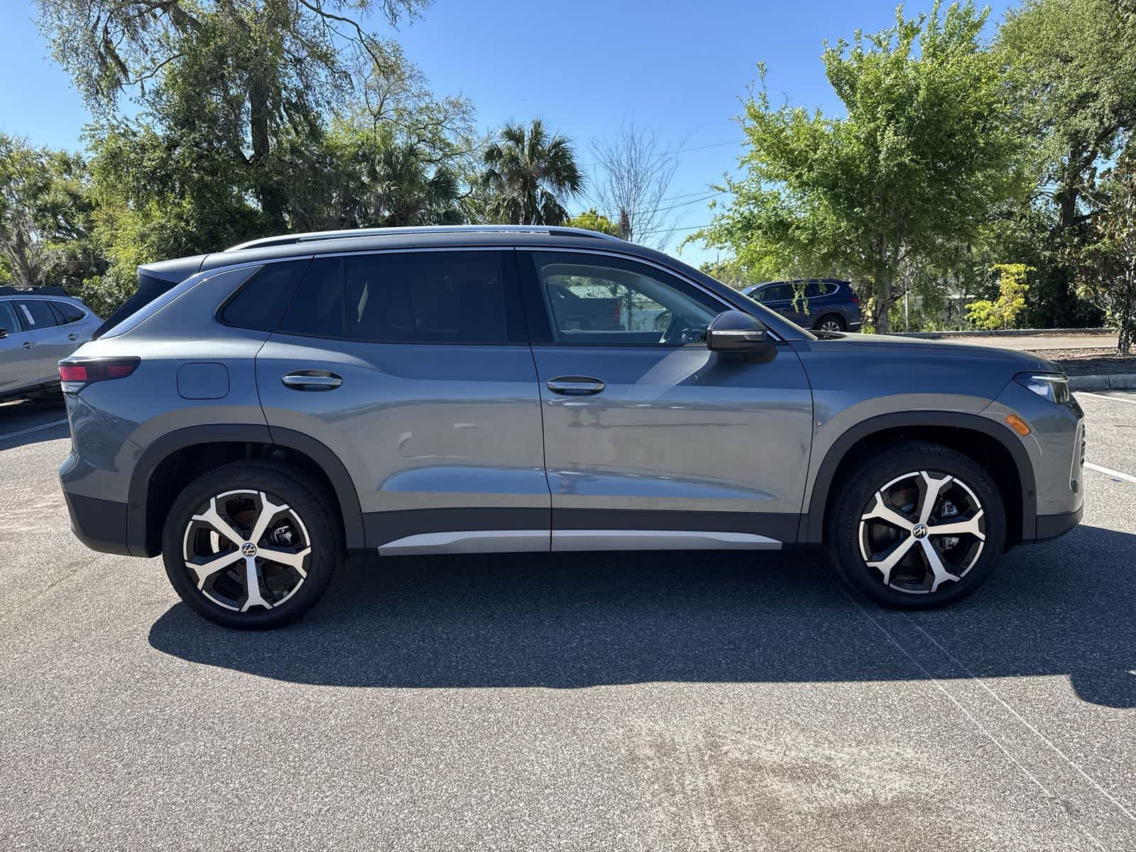 2026 Volkswagen Tiguan 2.0T SE