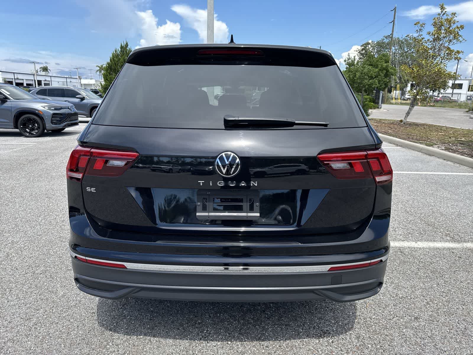 2023 Volkswagen Tiguan SE
