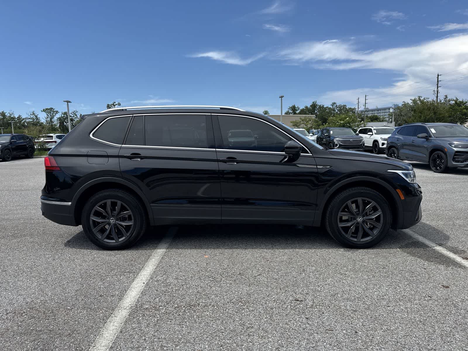 2023 Volkswagen Tiguan SE