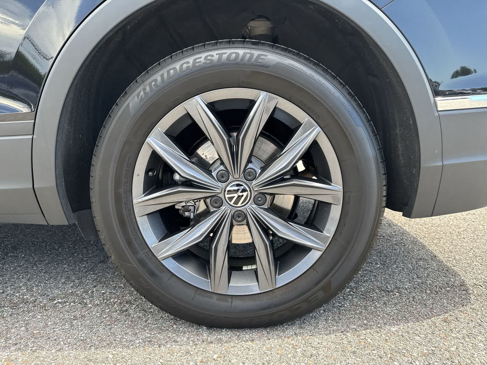 2023 Volkswagen Tiguan SE