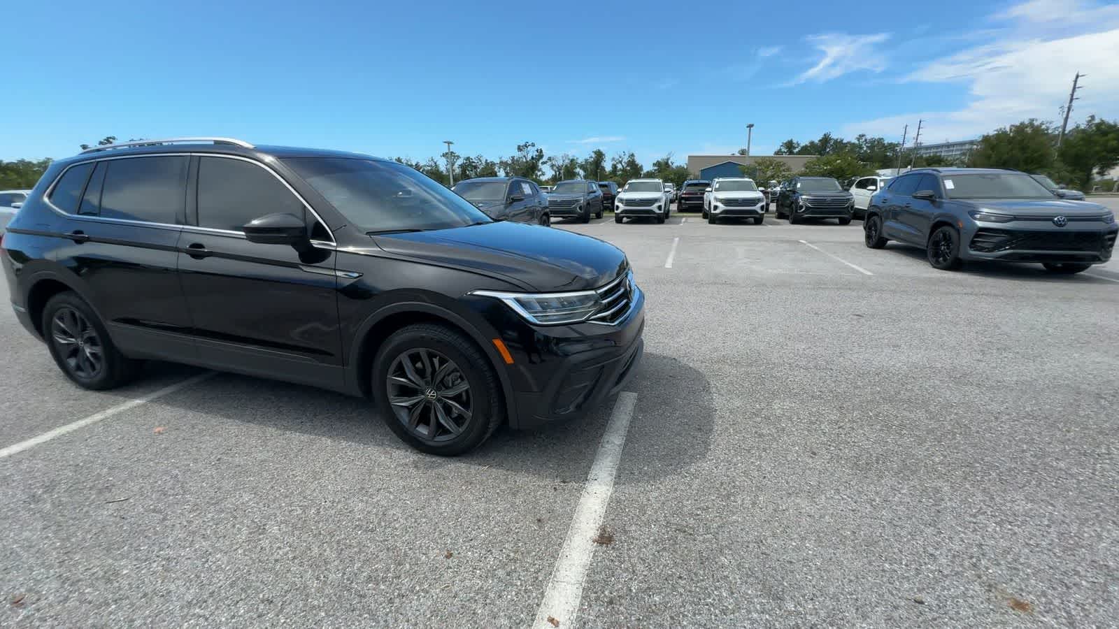 2023 Volkswagen Tiguan SE
