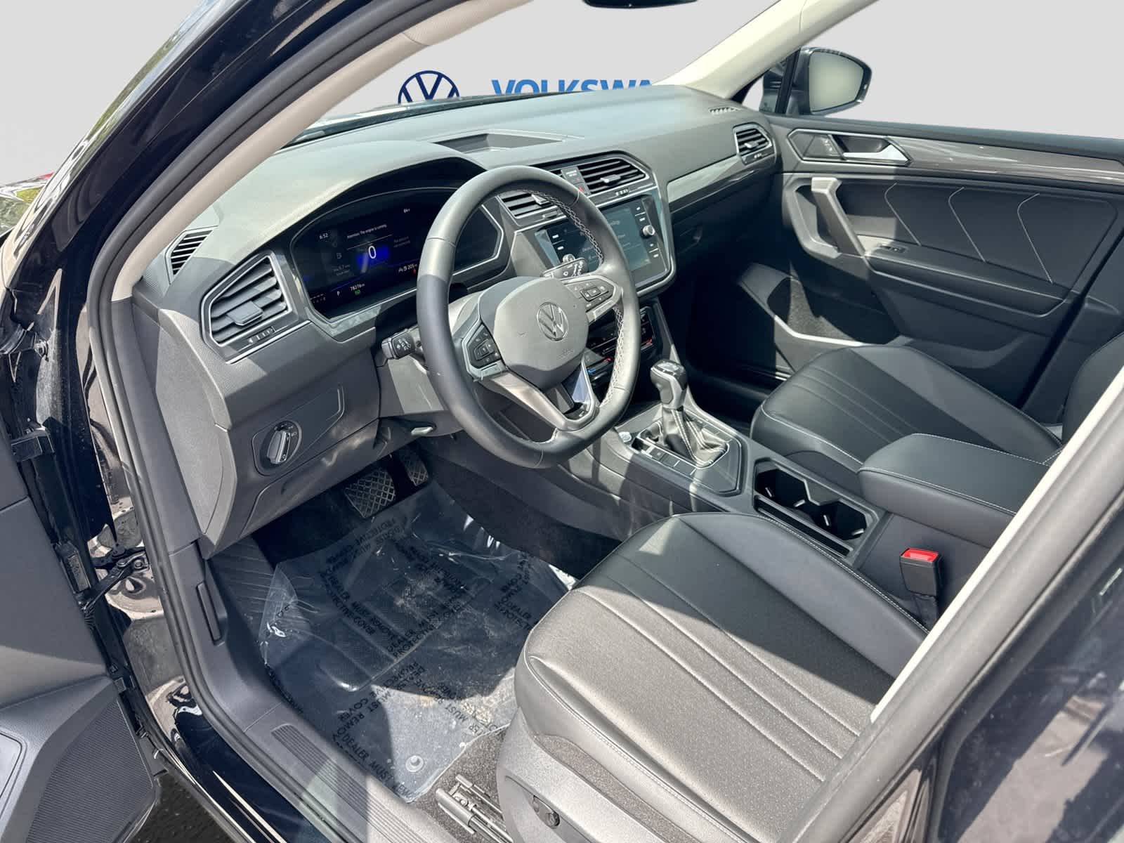 2023 Volkswagen Tiguan SE