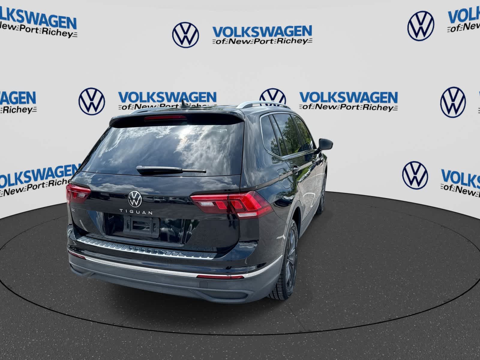 2023 Volkswagen Tiguan SE