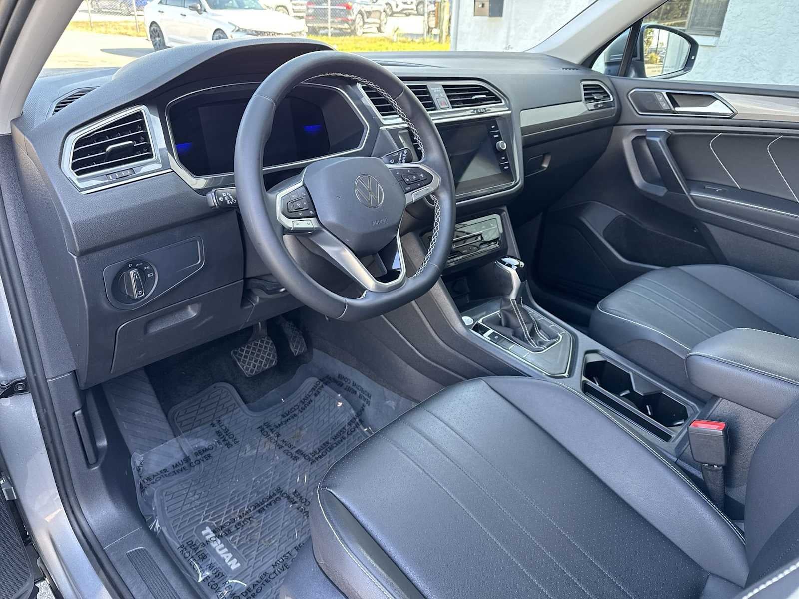 2023 Volkswagen Tiguan SE