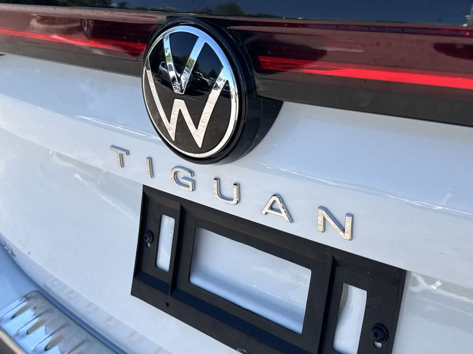 2026 Volkswagen Tiguan 2.0T SE