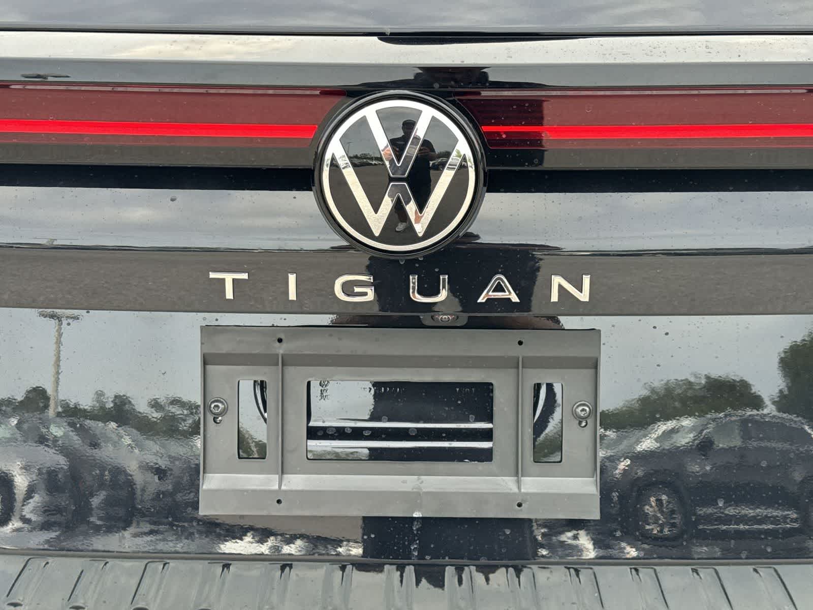 2026 Volkswagen Tiguan 2.0T SE