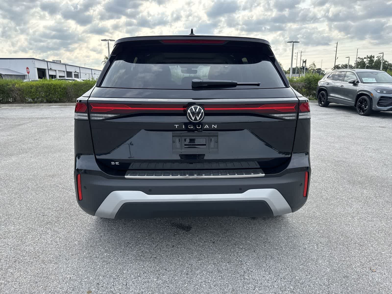 2026 Volkswagen Tiguan 2.0T SE
