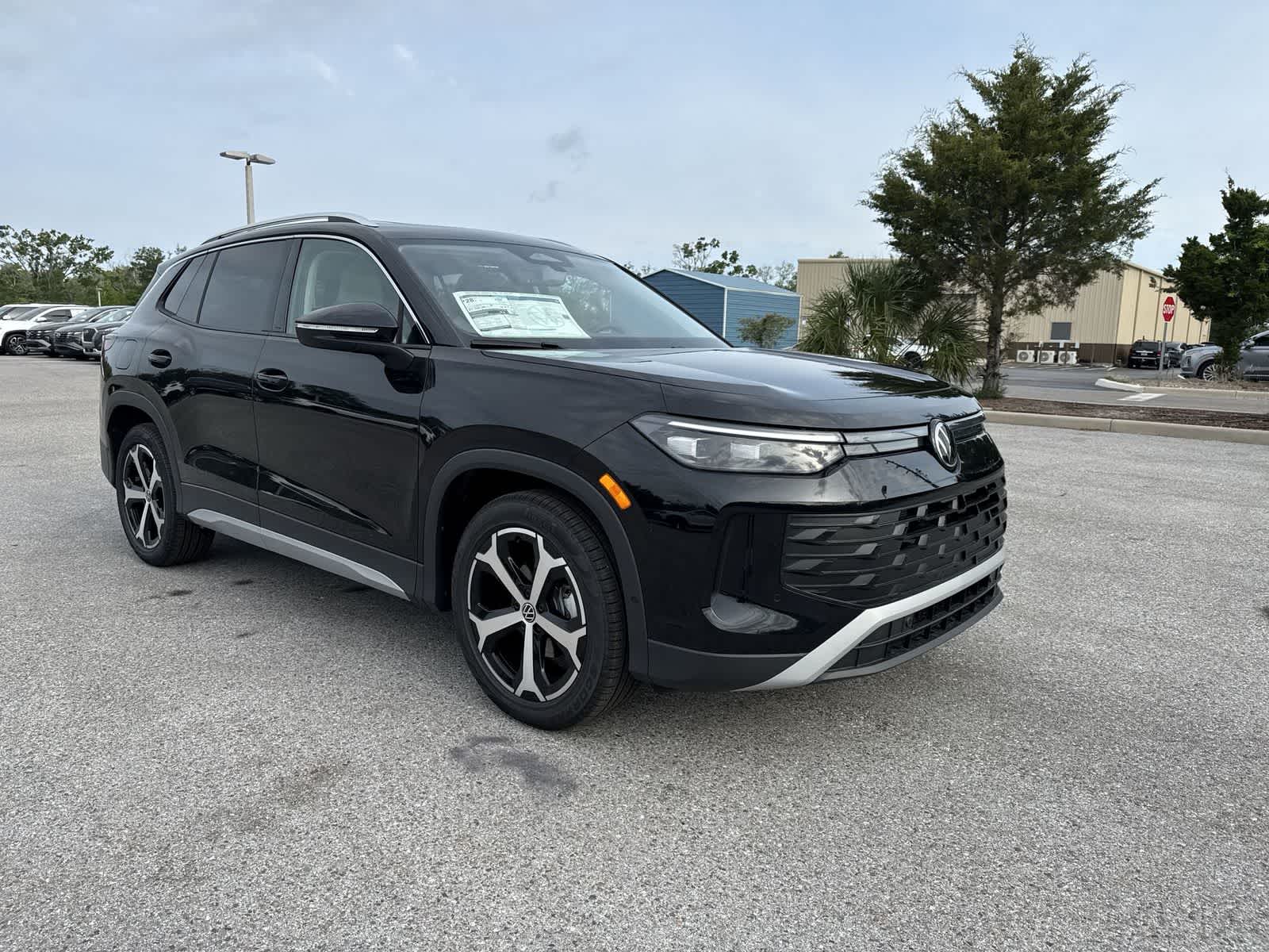 2026 Volkswagen Tiguan 2.0T SE