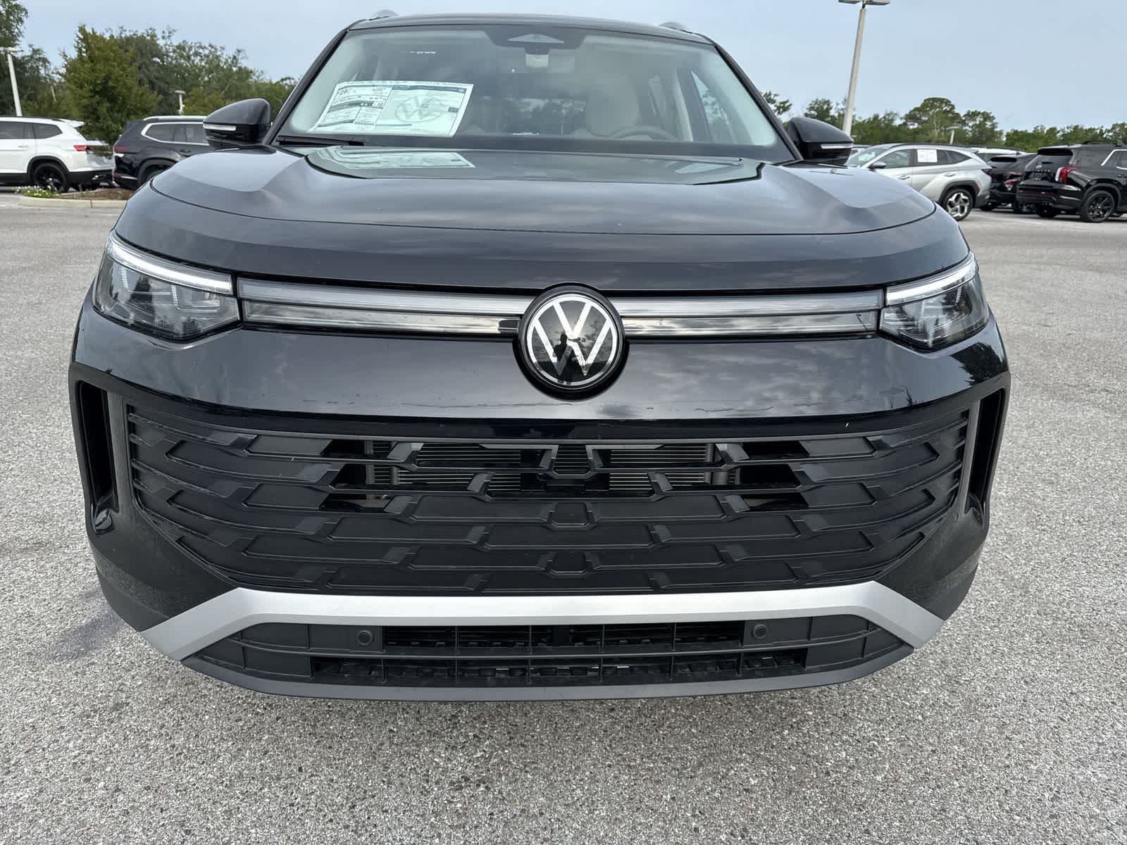 2026 Volkswagen Tiguan 2.0T SE