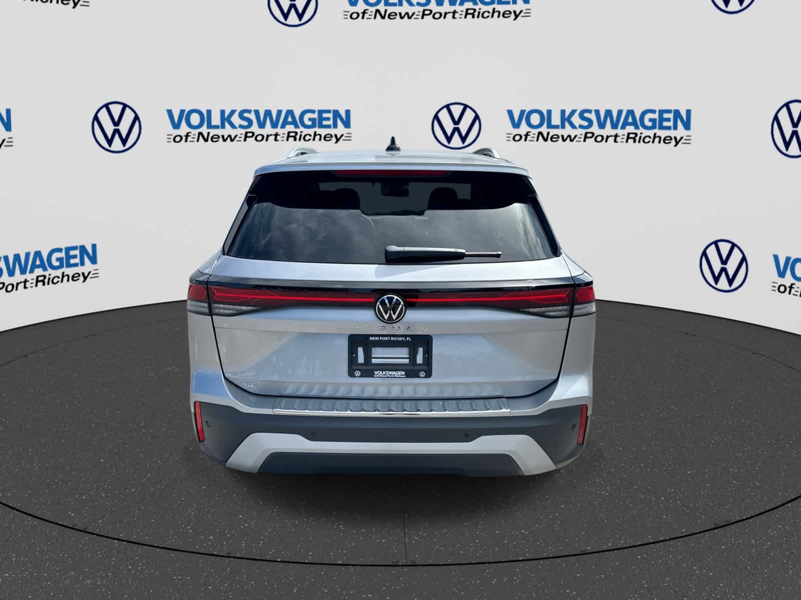 2026 Volkswagen Tiguan 2.0T SE