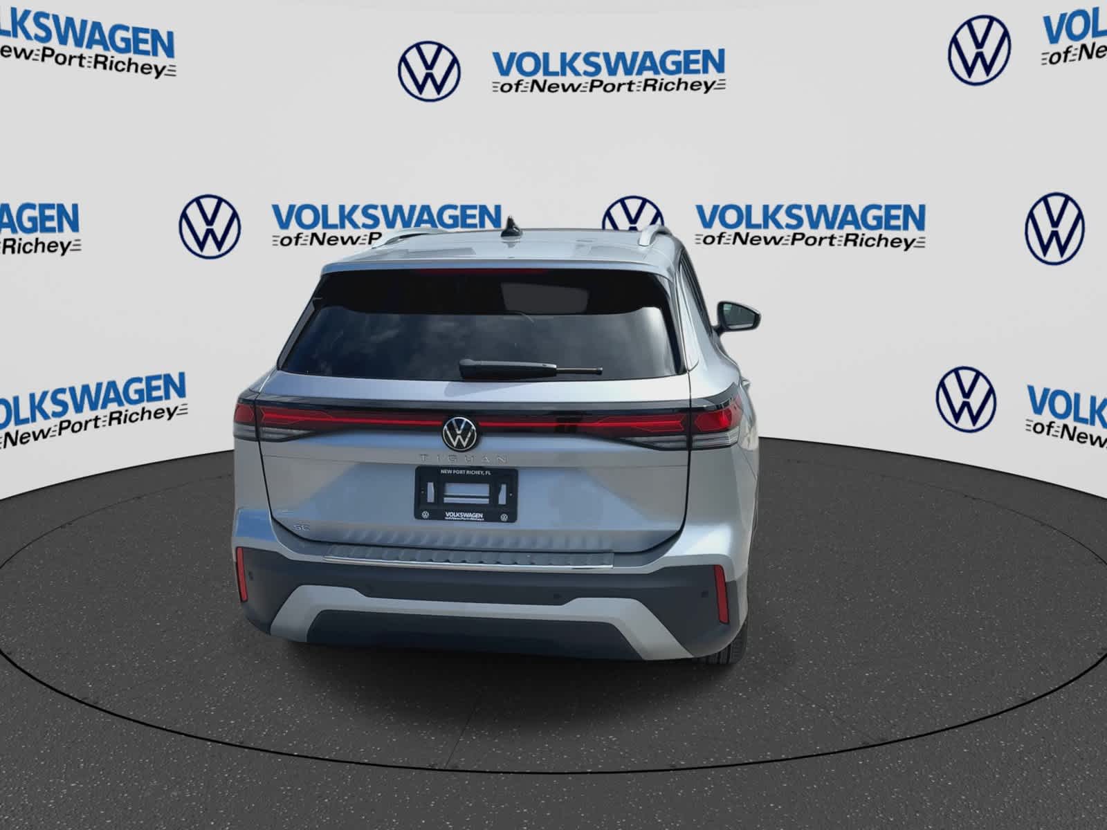 2026 Volkswagen Tiguan 2.0T SE