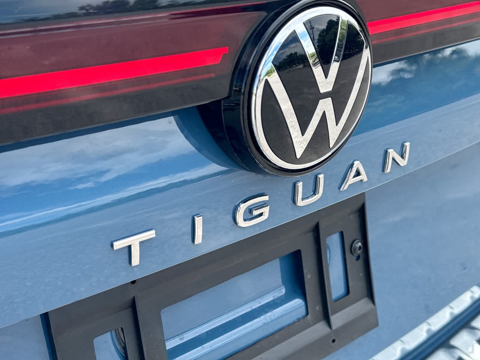 2026 Volkswagen Tiguan 2.0T SE