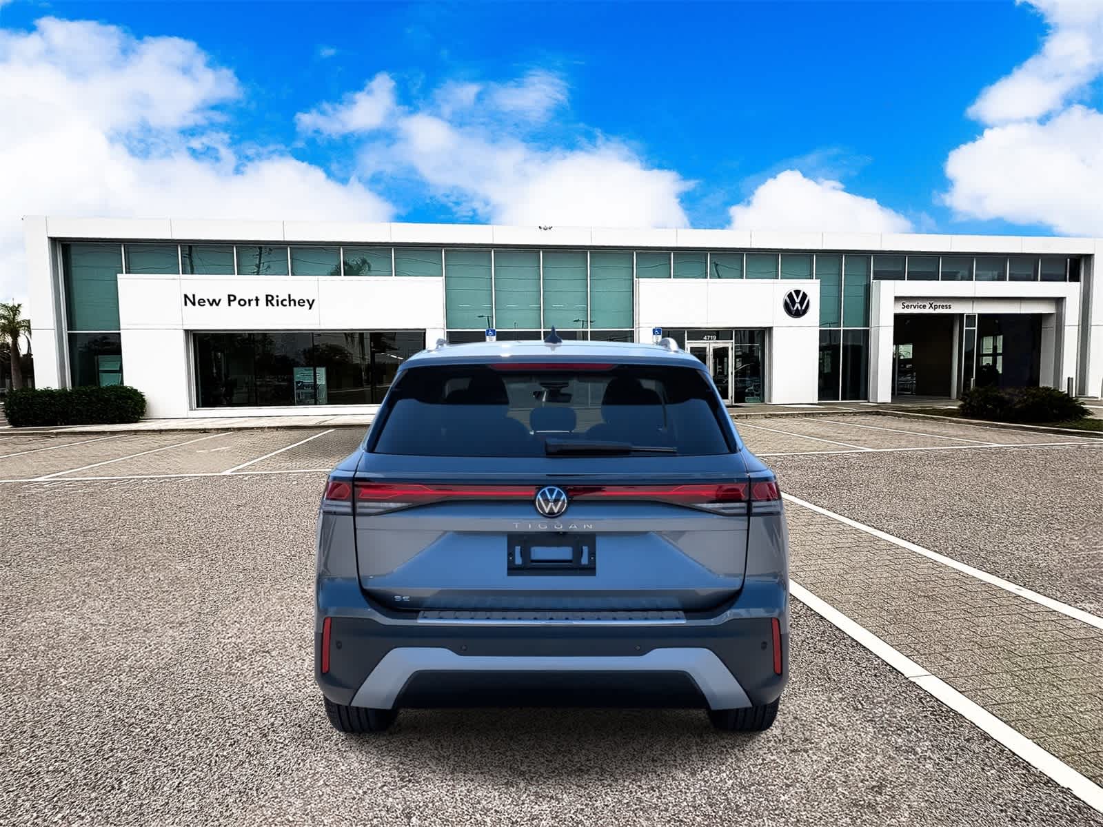 2026 Volkswagen Tiguan 2.0T SE