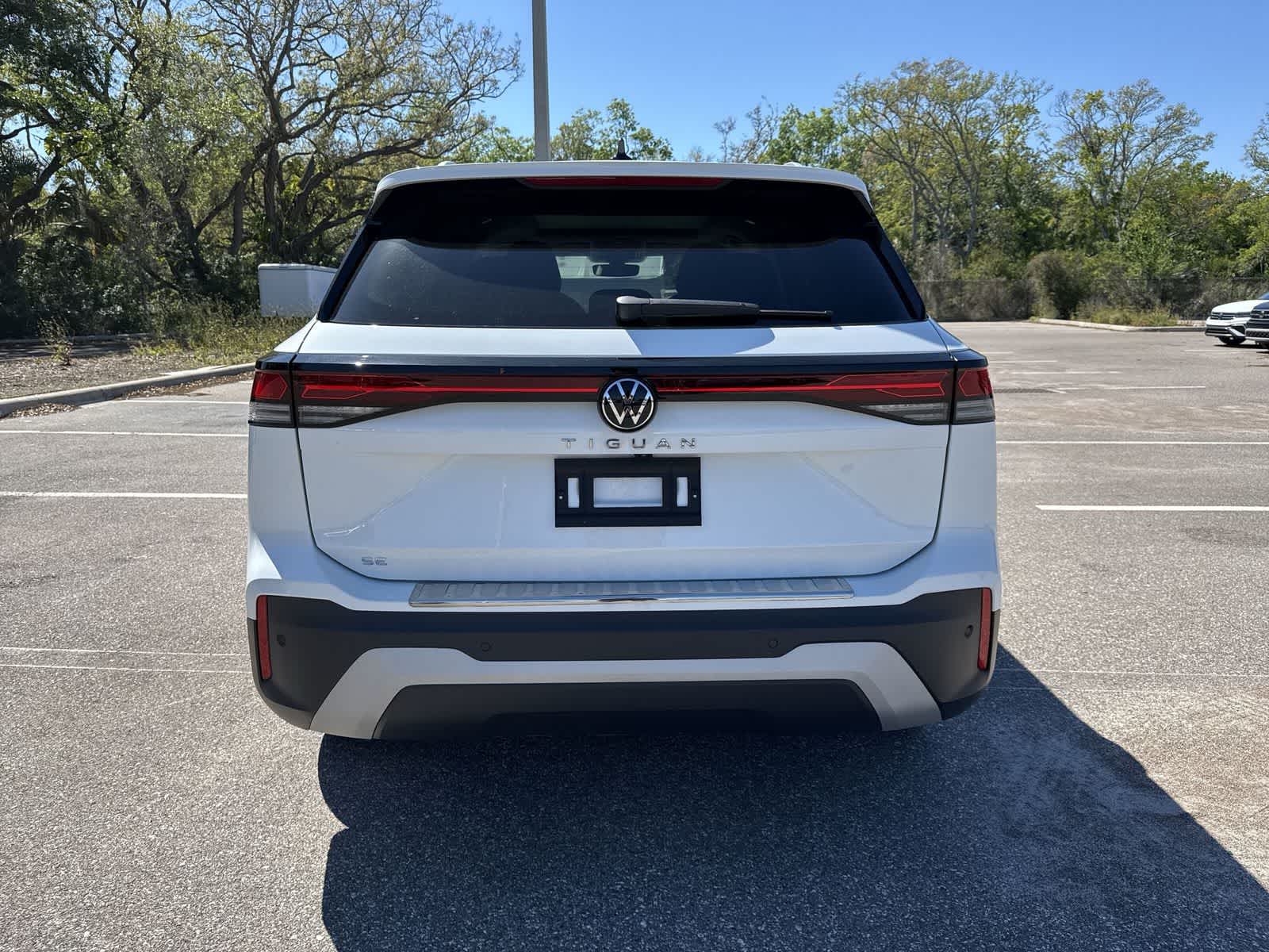 2026 Volkswagen Tiguan 2.0T SE
