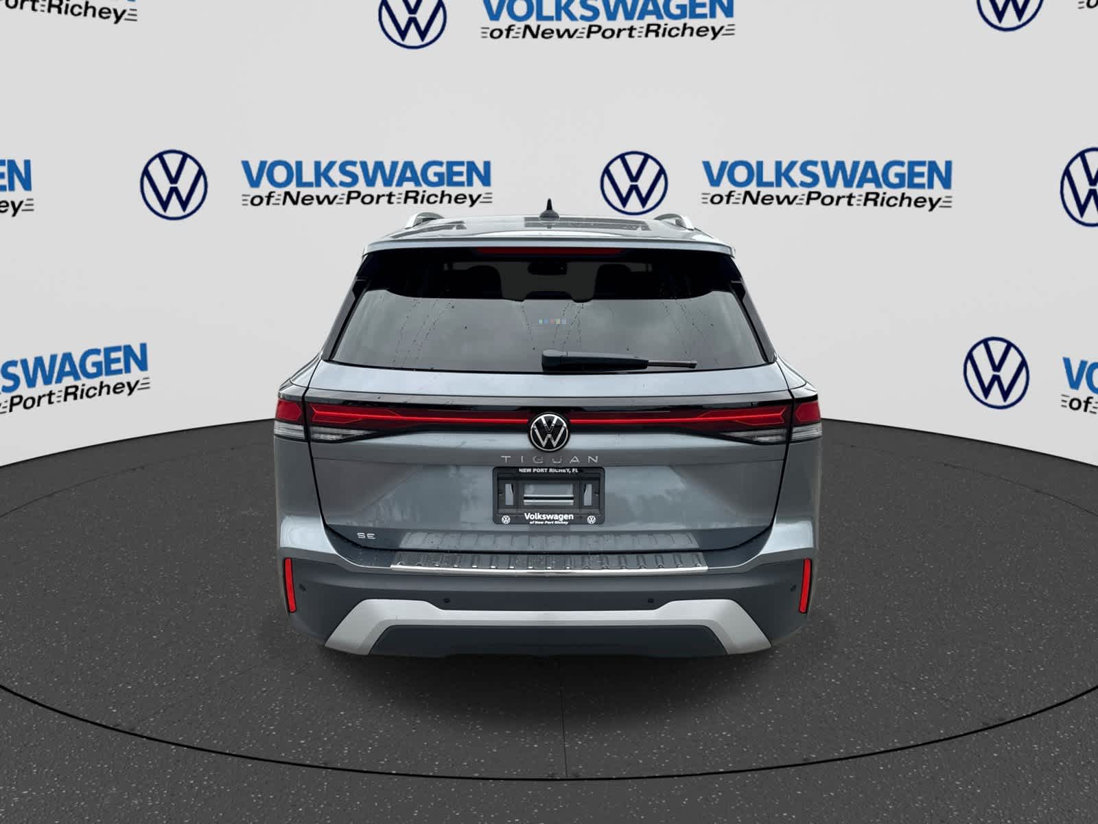 2026 Volkswagen Tiguan 2.0T SE