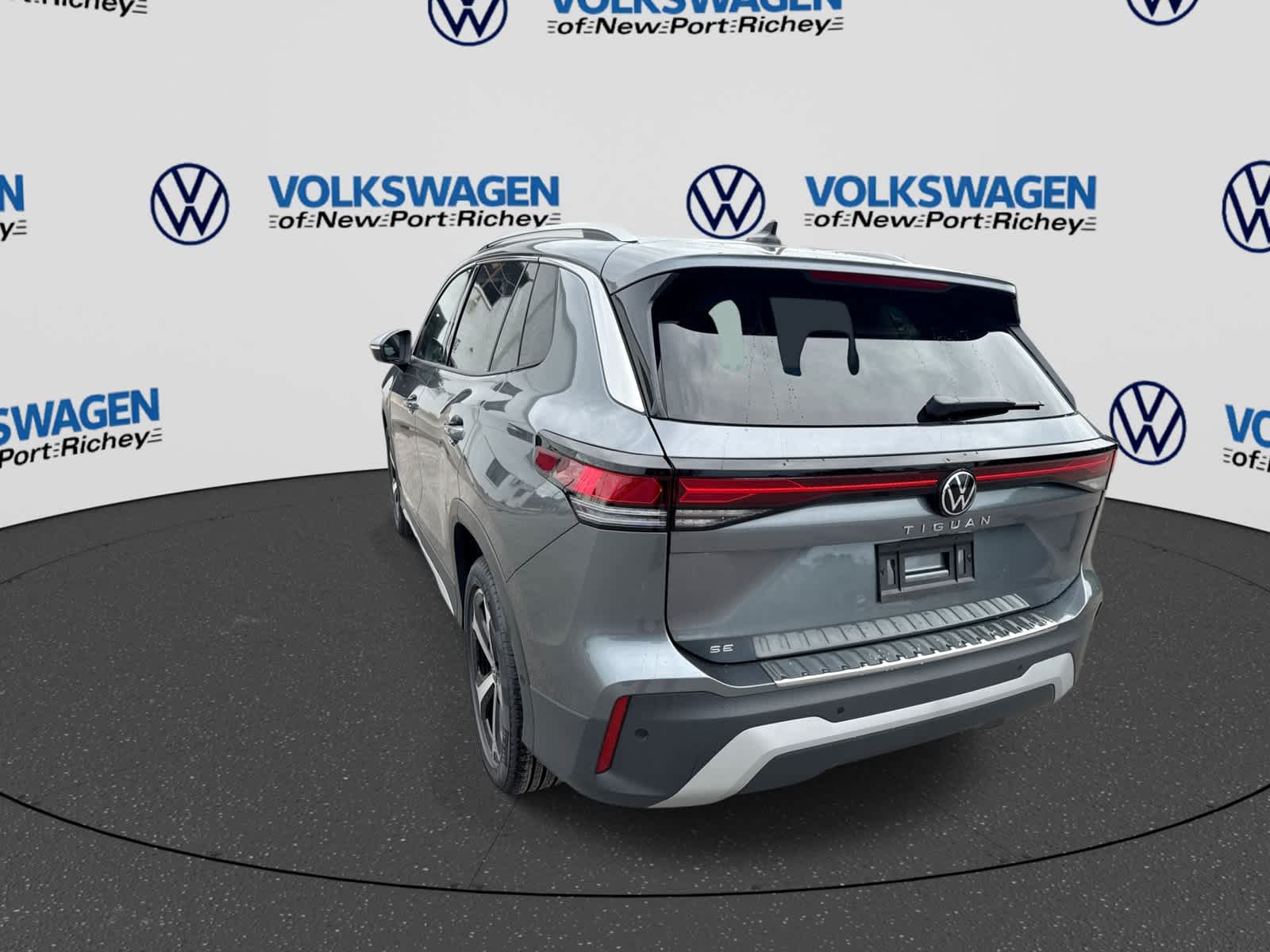 2026 Volkswagen Tiguan 2.0T SE