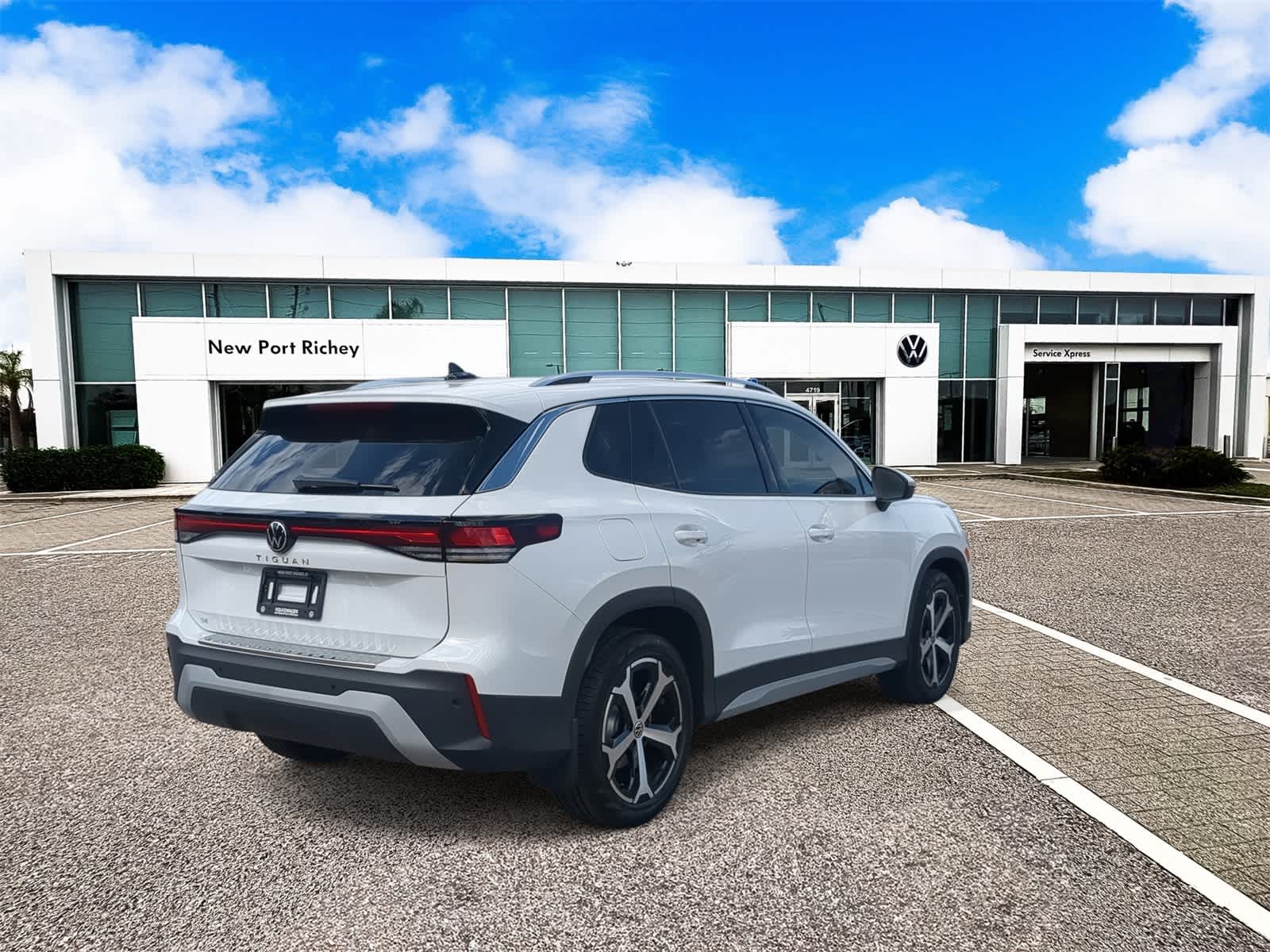 2025 Volkswagen Tiguan 2.0T SE