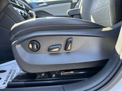 2023 Volkswagen Taos SE