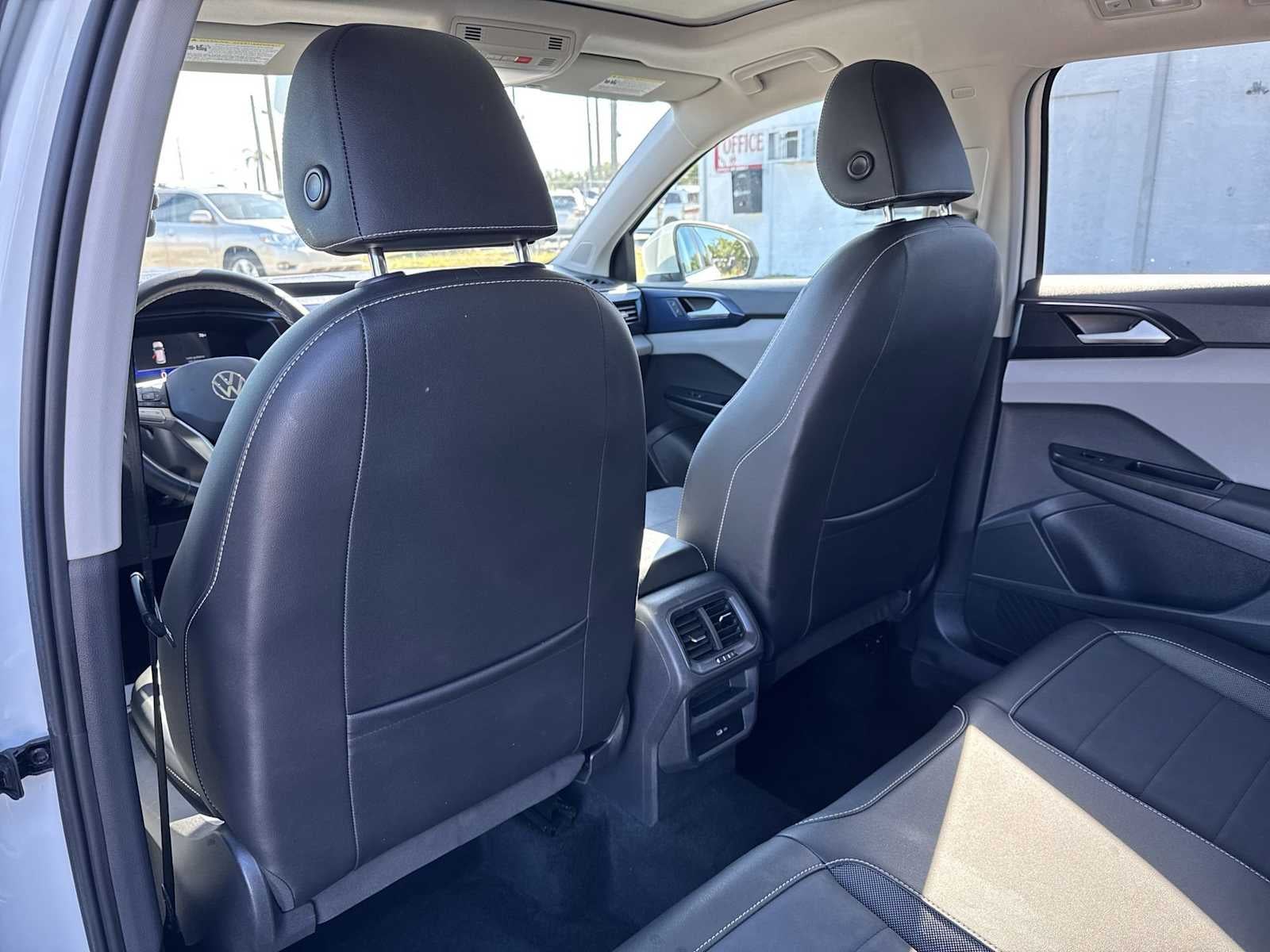 2023 Volkswagen Taos SE