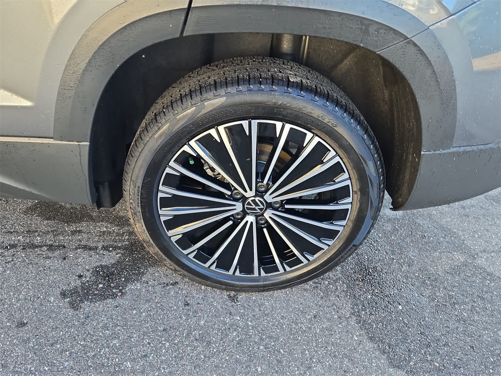 2025 Volkswagen Taos 1.5T SE