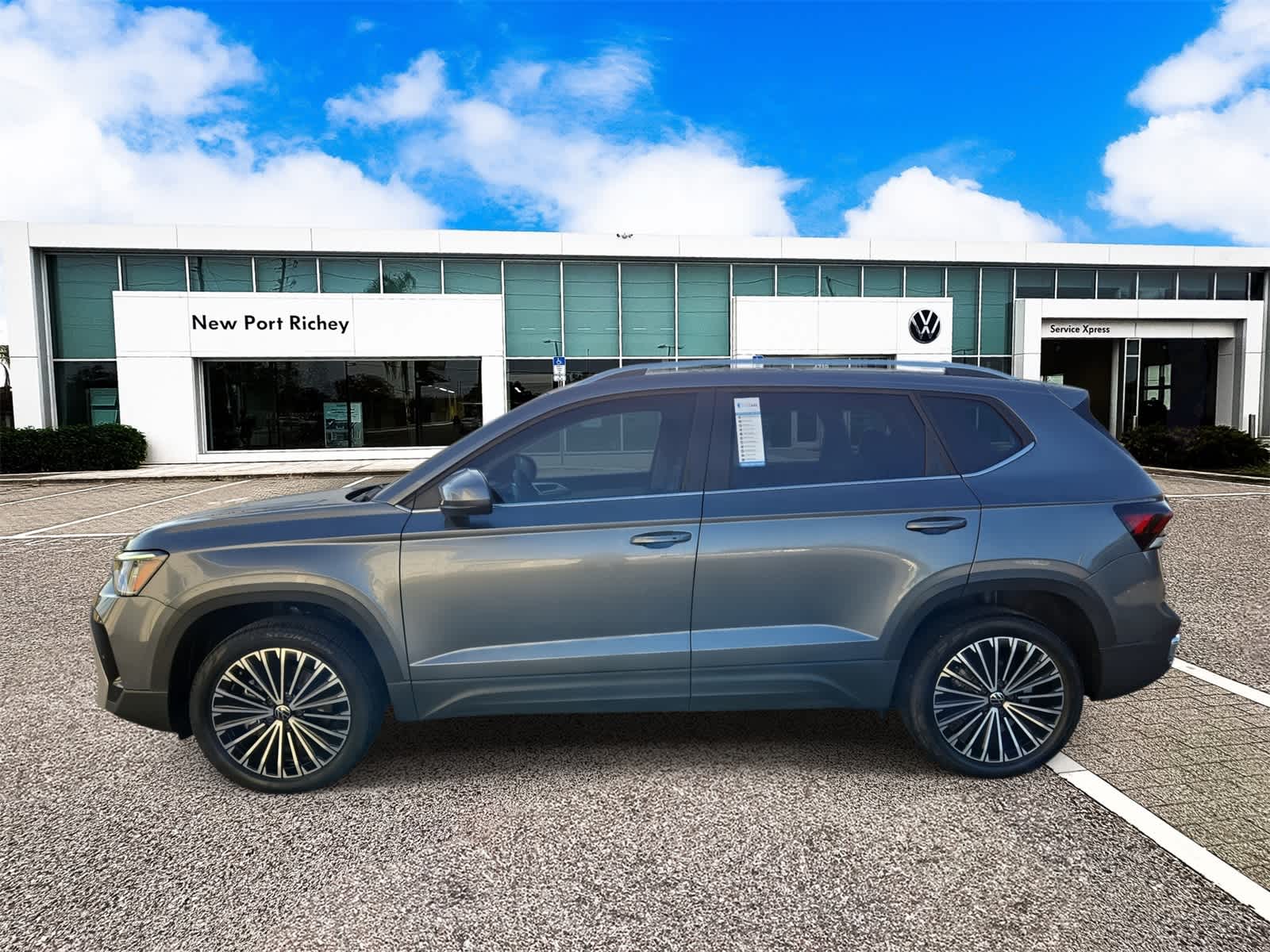 2025 Volkswagen Taos 1.5T SE