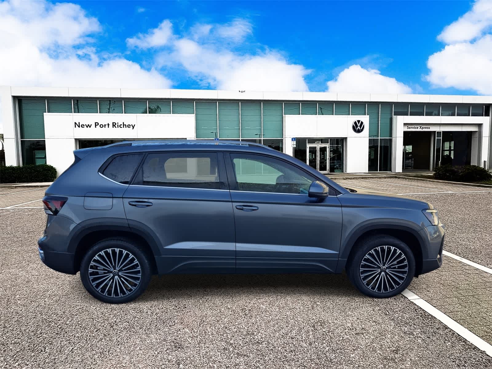 2025 Volkswagen Taos 1.5T SE