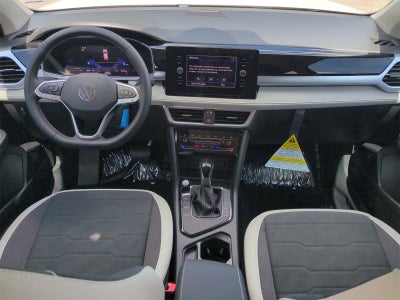 2025 Volkswagen Taos 1.5T SE