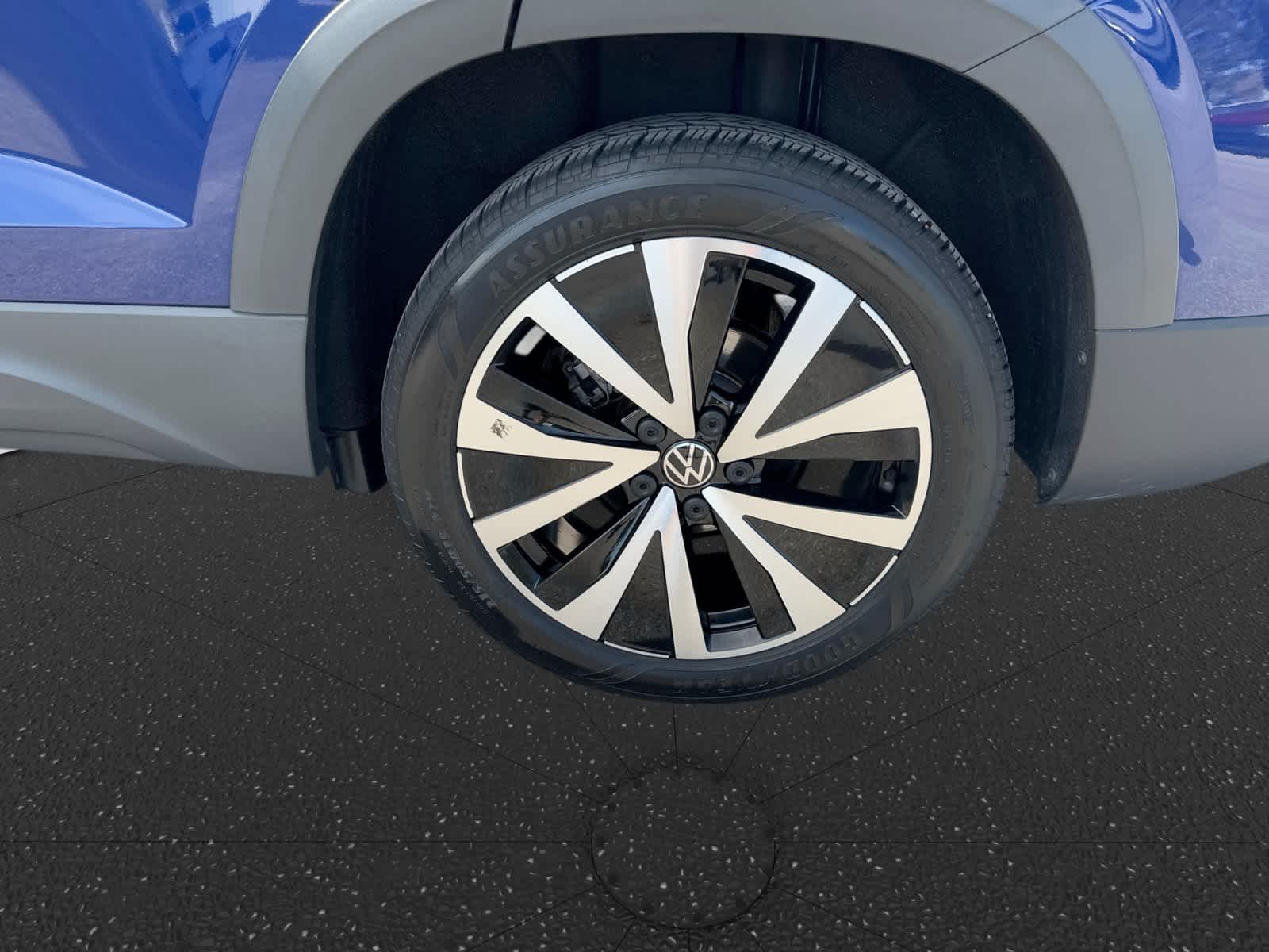 2024 Volkswagen Taos SE