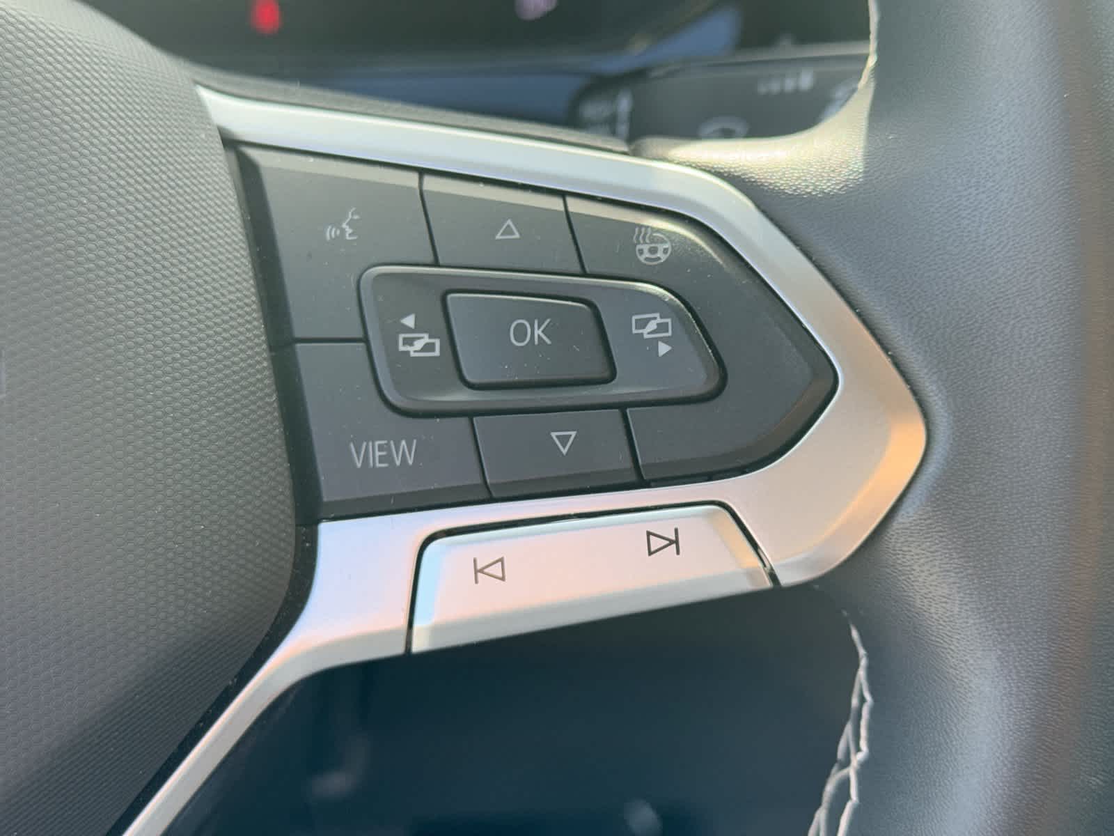 2024 Volkswagen Taos SE