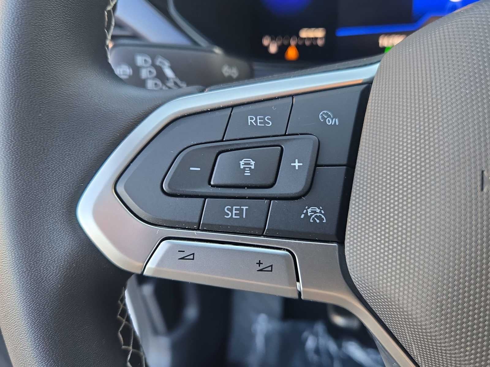 2023 Volkswagen Taos SE