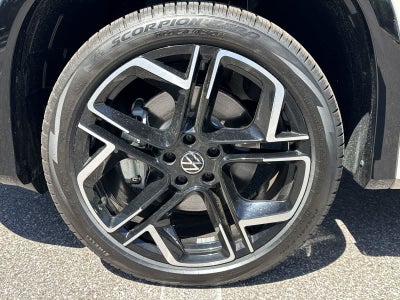 2026 Volkswagen Tiguan 2.0T SEL R-Line Turbo