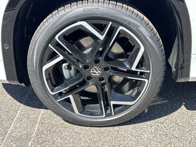 2026 Volkswagen Tiguan 2.0T SEL R-Line Turbo