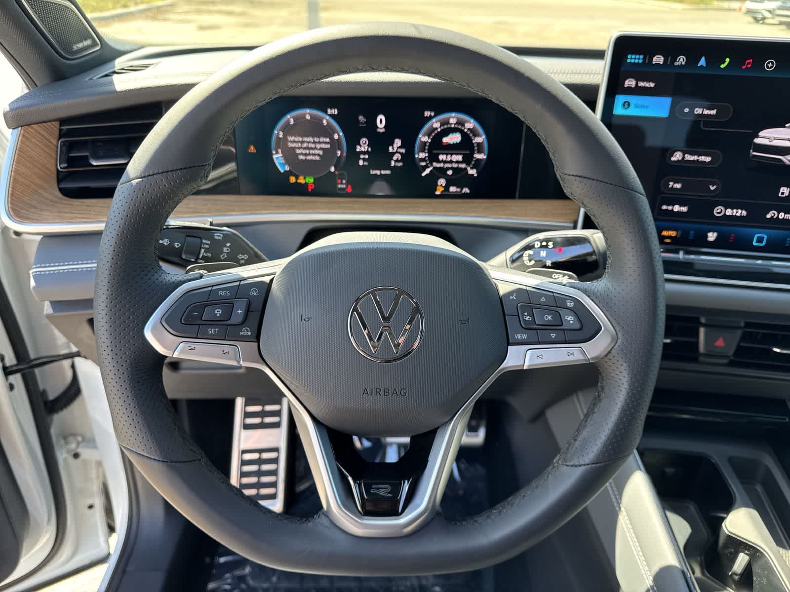 2026 Volkswagen Tiguan 2.0T SEL R-Line Turbo