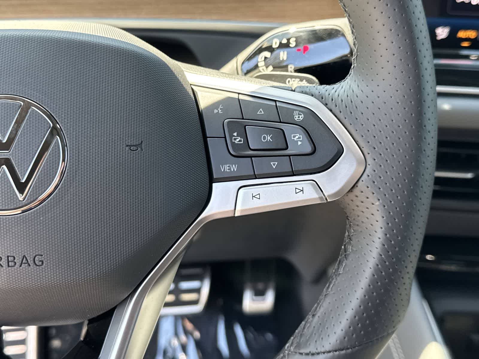 2026 Volkswagen Tiguan 2.0T SEL R-Line Turbo