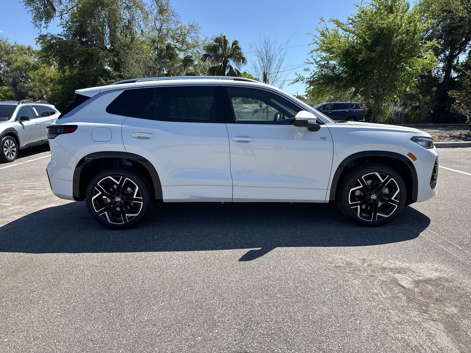 2026 Volkswagen Tiguan 2.0T SEL R-Line Turbo