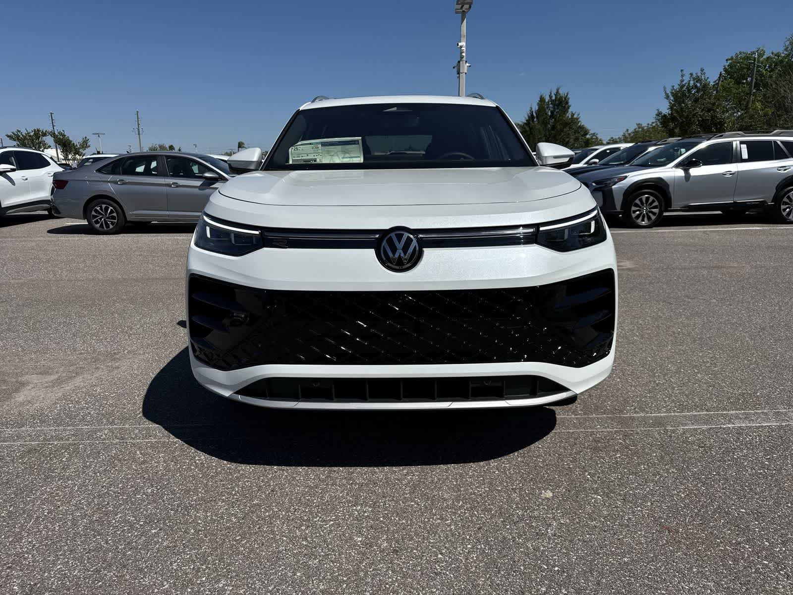 2026 Volkswagen Tiguan 2.0T SEL R-Line Turbo