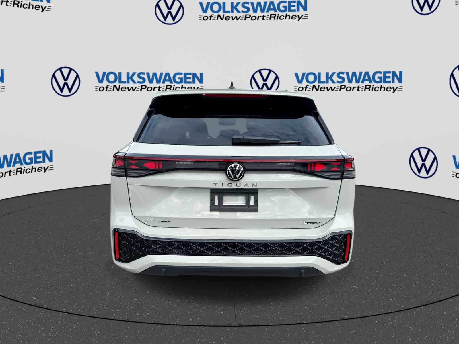 2026 Volkswagen Tiguan 2.0T SEL R-Line Turbo