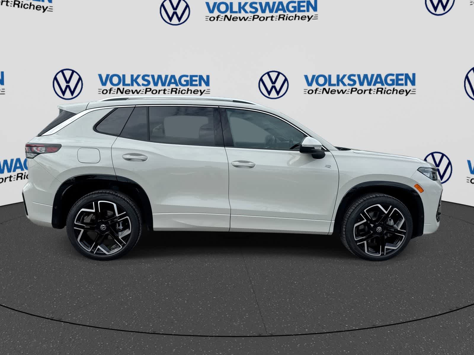 2026 Volkswagen Tiguan 2.0T SEL R-Line Turbo