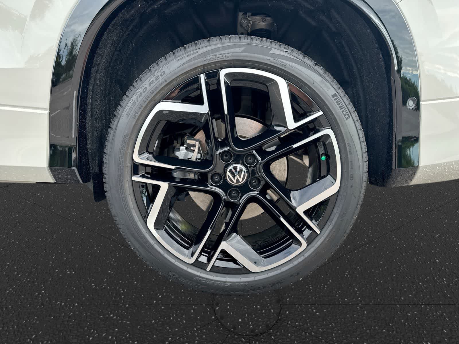 2026 Volkswagen Tiguan 2.0T SEL R-Line Turbo