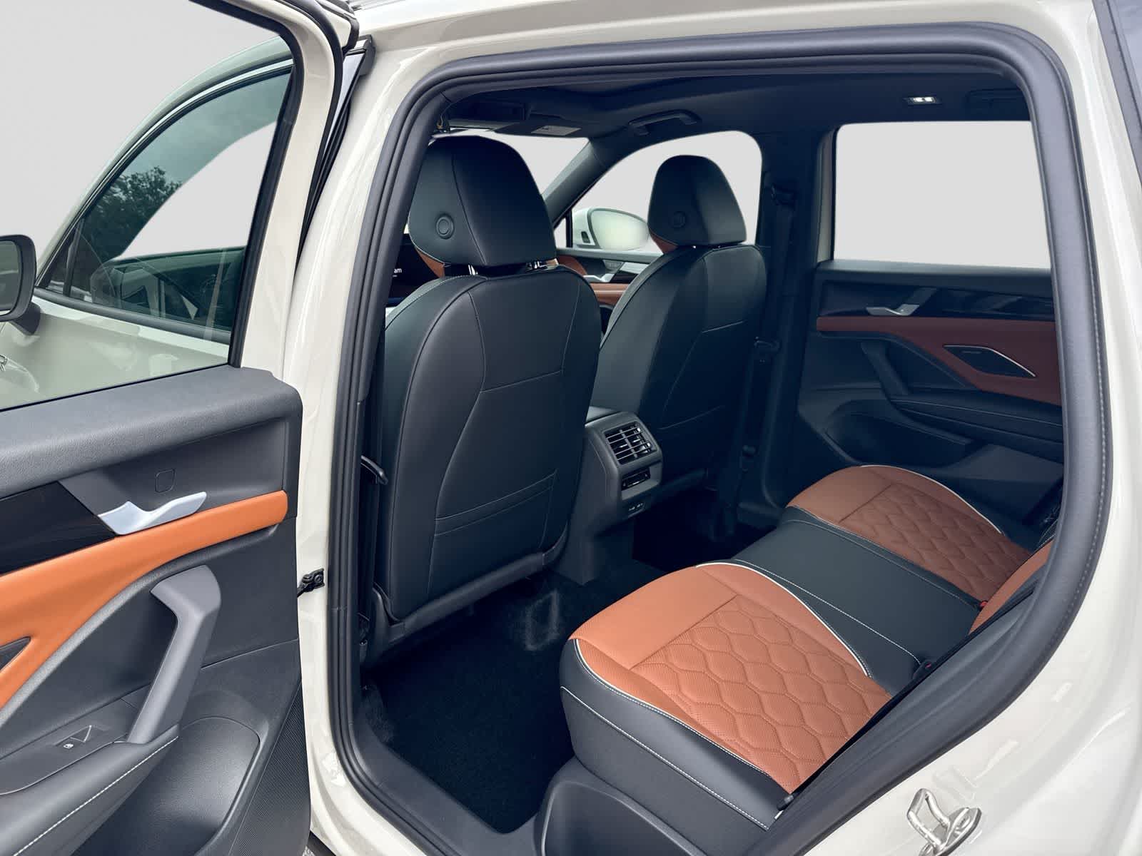 2026 Volkswagen Tiguan 2.0T SEL R-Line Turbo