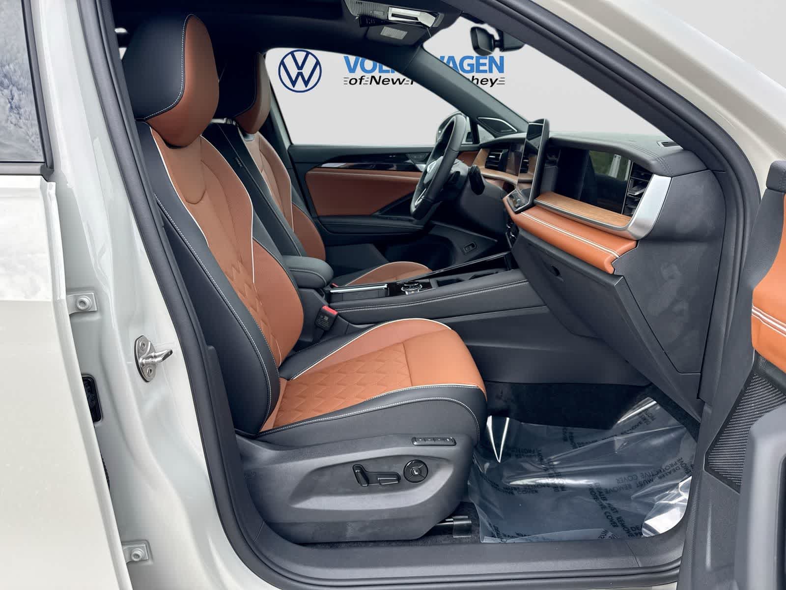 2026 Volkswagen Tiguan 2.0T SEL R-Line Turbo