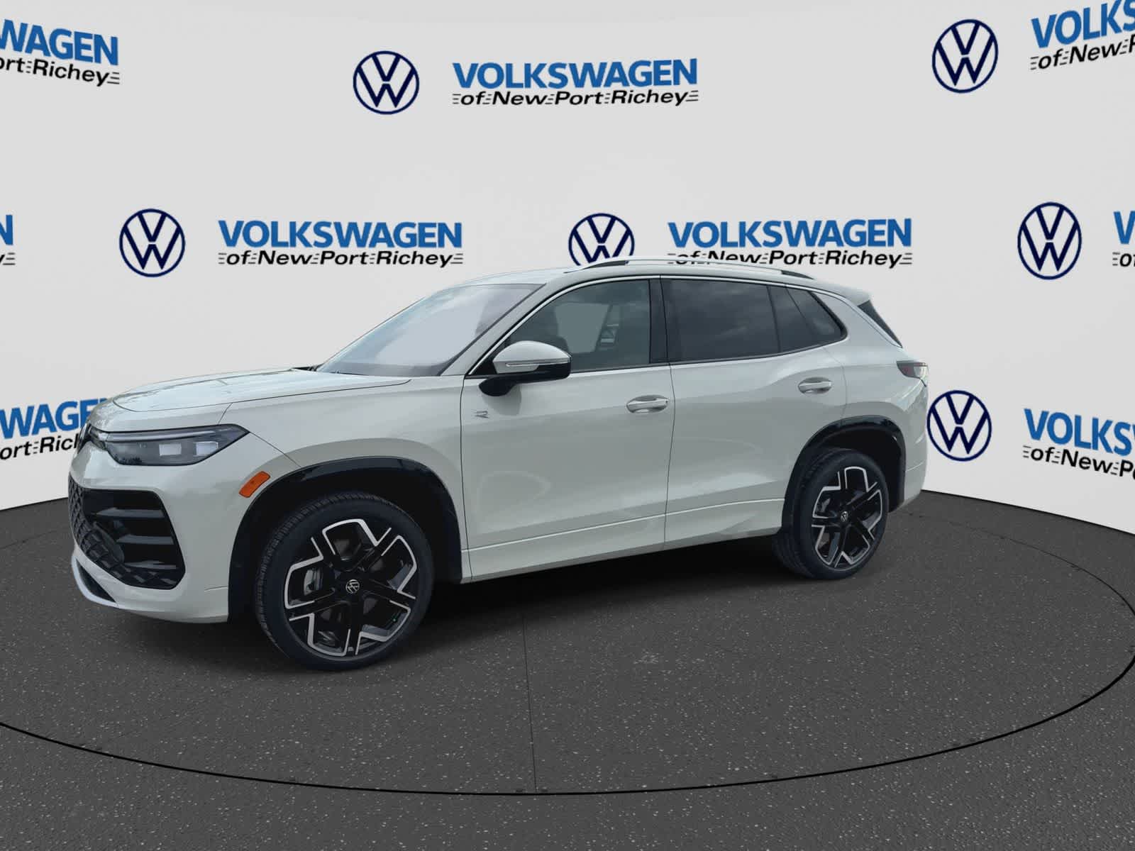 2026 Volkswagen Tiguan 2.0T SEL R-Line Turbo