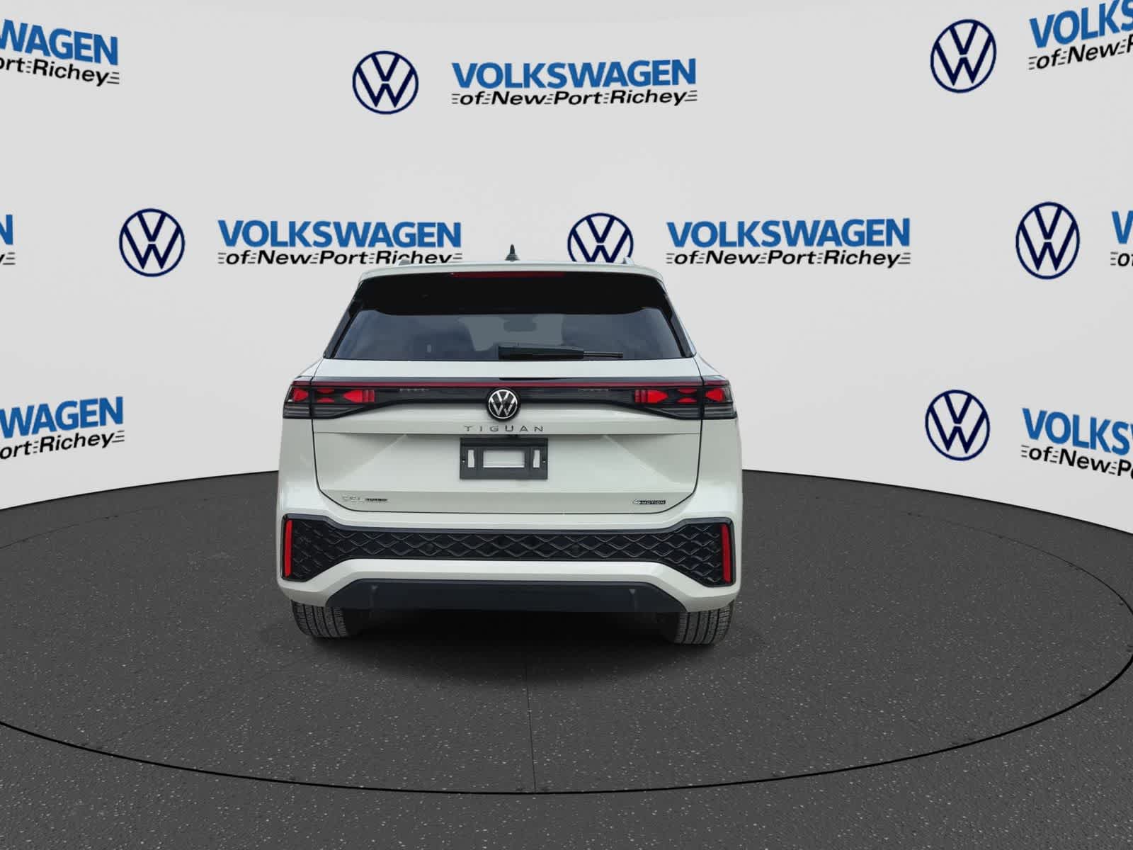 2026 Volkswagen Tiguan 2.0T SEL R-Line Turbo
