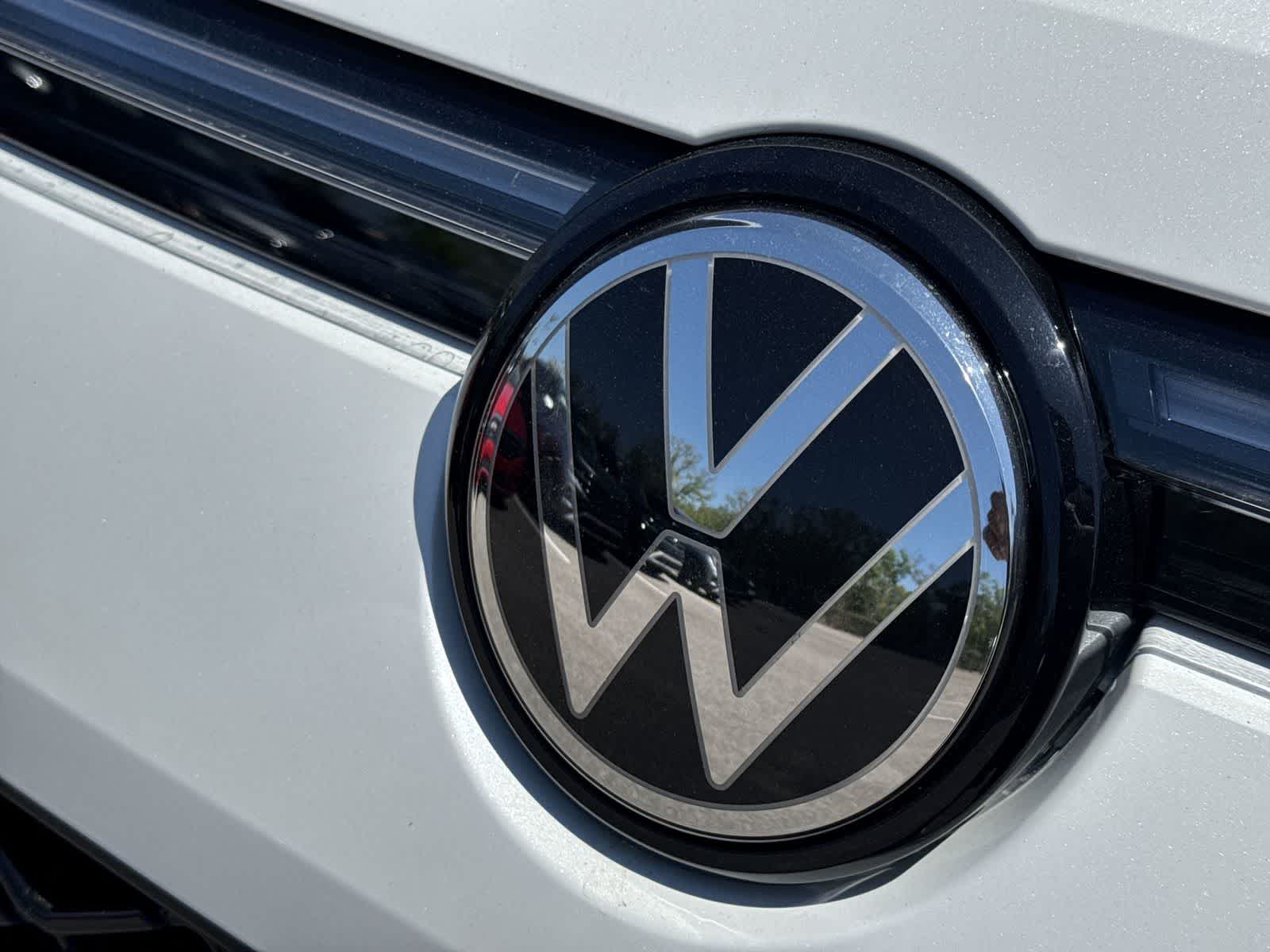 2026 Volkswagen Tiguan 2.0T SEL R-Line Turbo